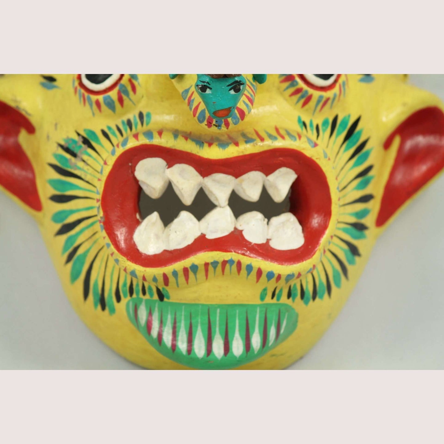 Vintage Mexican Ceramic Hanging Lizard Mask Ortega, Yellow