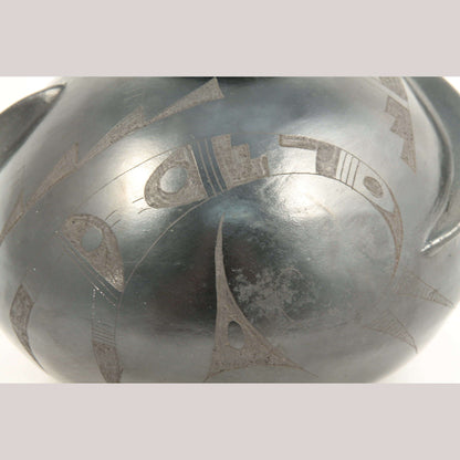 Ceramic Black Jar/Vase Mexican Folk Art Pottery Incised Décor Pablo M. Ortega
